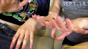 www.misswhitneymorgan.com - Valora & Nyxon: Hand Comparison HOM XXXX Play thumbnail